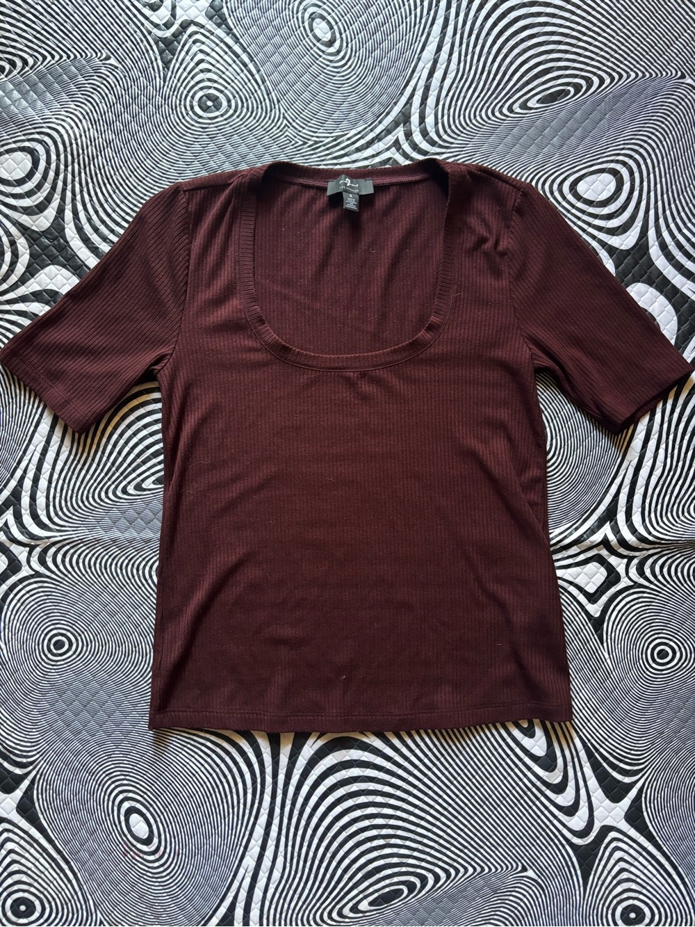 7 For All Mankind Short Sleeve Scoop Neck Top - Burgundy
